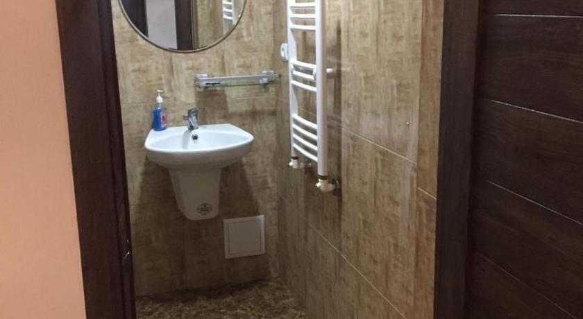 Ереван: No Problem Hotel at Glinka Street