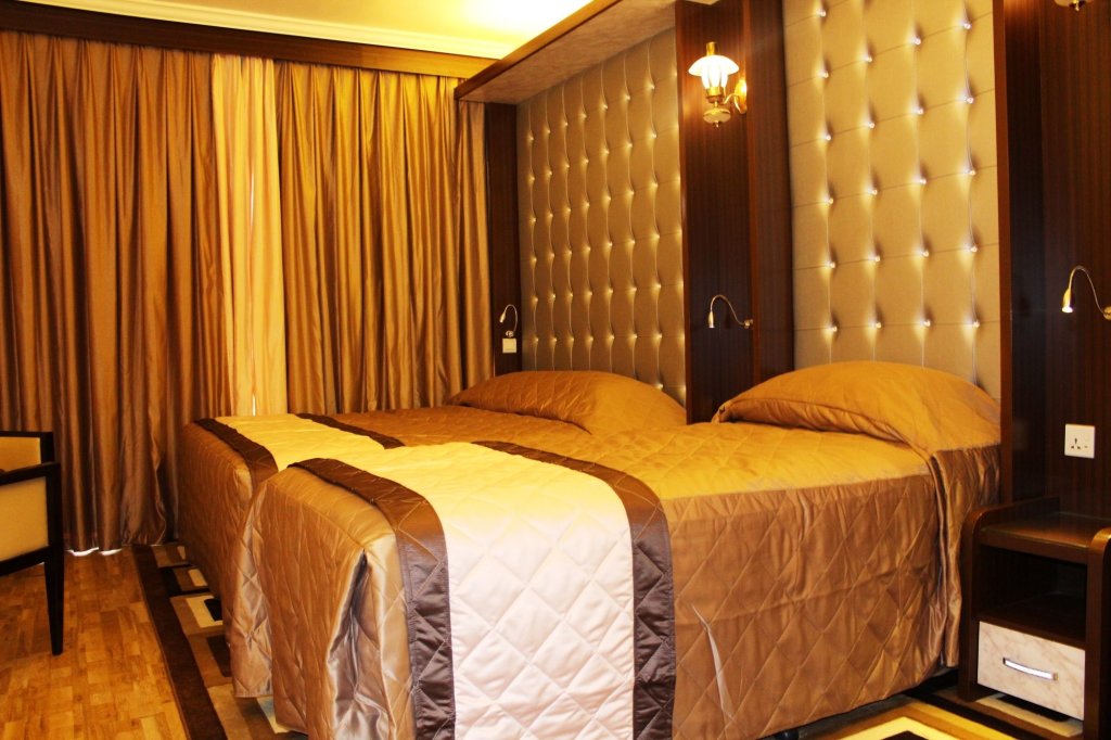 Дубай: Al Khaleej Grand Hotel