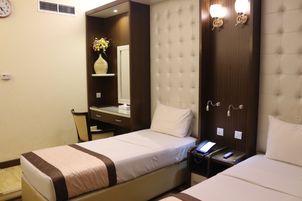 Дубай: Al Khaleej Grand Hotel