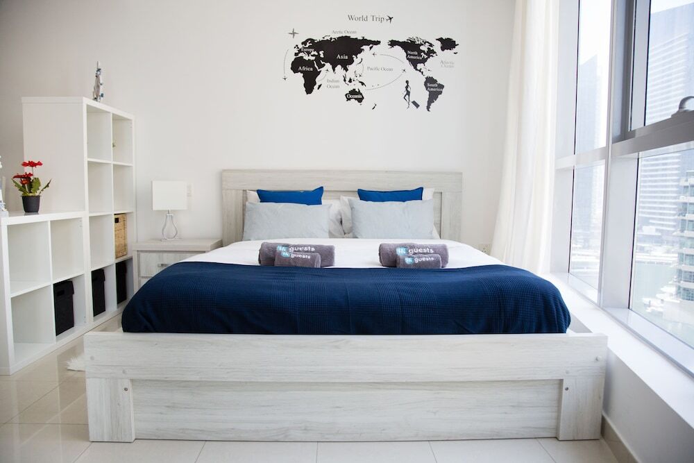 Дубай: Central Tower by Hi Guests Vacation Homes