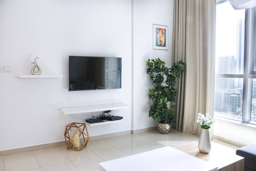 Дубай: Central Tower by Hi Guests Vacation Homes