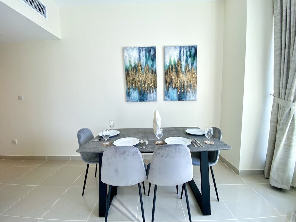 Дубай: Marco Polo - Charming & Vibrant Apartment in JLT