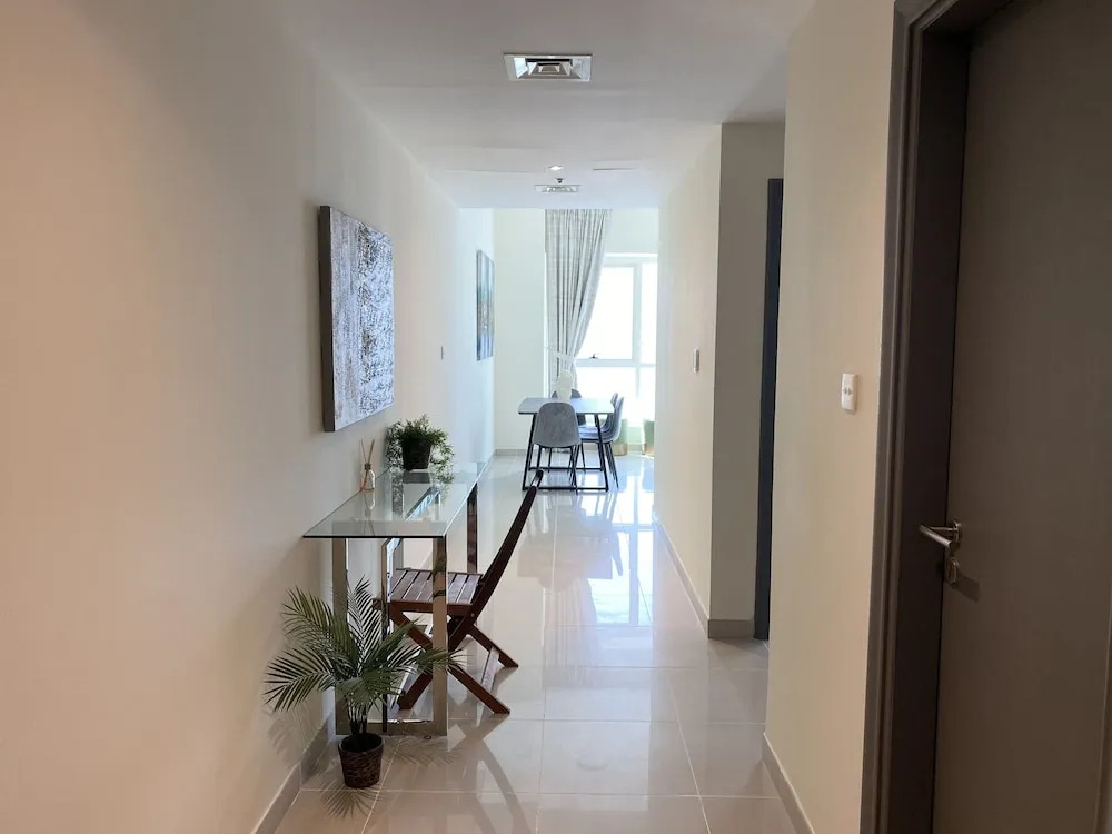 Дубай: Marco Polo - Charming & Vibrant Apartment in JLT