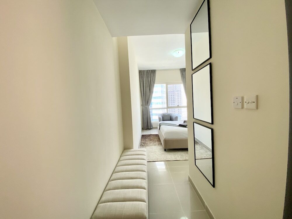 Дубай: Marco Polo - Charming & Vibrant Apartment in JLT