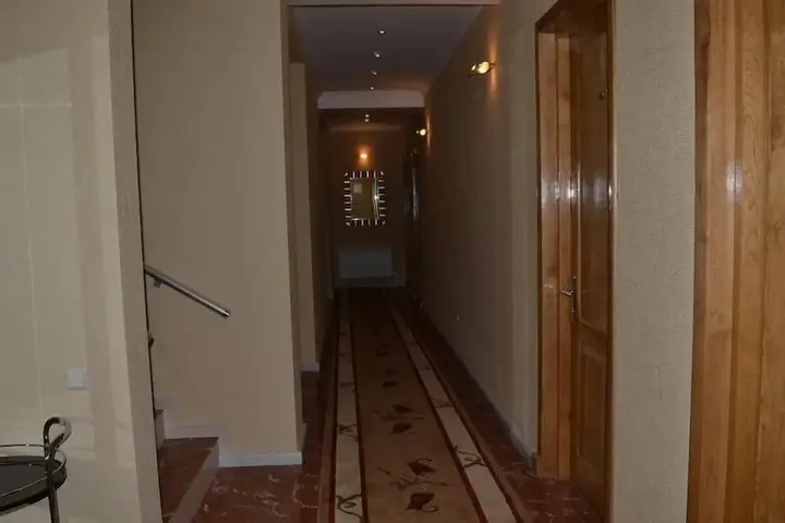 Тбилиси: Hotel Iceberg