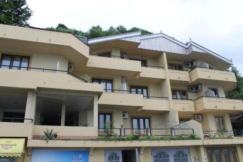 Гонио: Pirveli Guest House