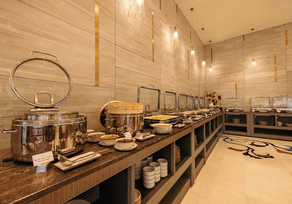 Дубай: Khalidia Palace Hotel Dubai