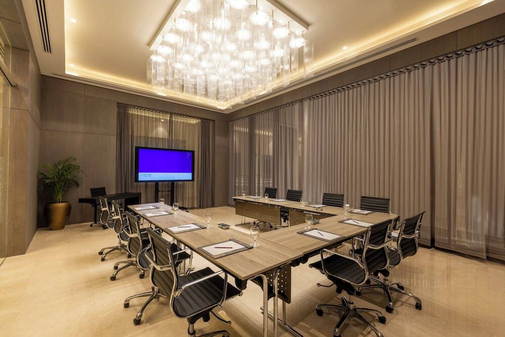 Дубай: Khalidia Palace Hotel Dubai