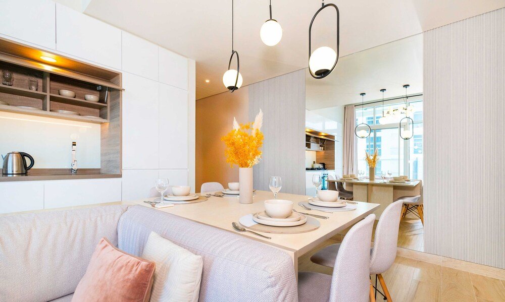 Дубай: LUX The Modern Marina Suite 2 bed
