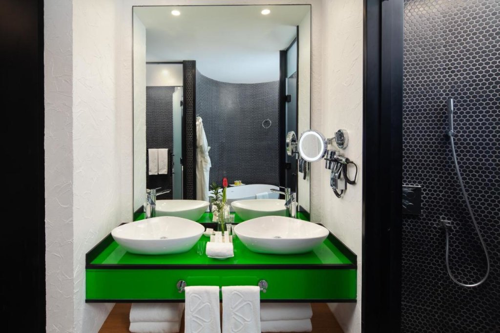 Дубай: Al Khoory Sky Garden Hotel