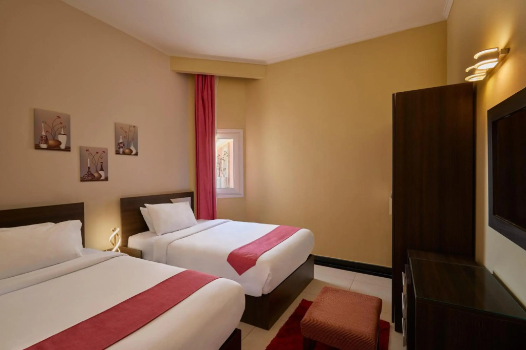 Эль-Аламейн: Golden Ocean Marina Hotel