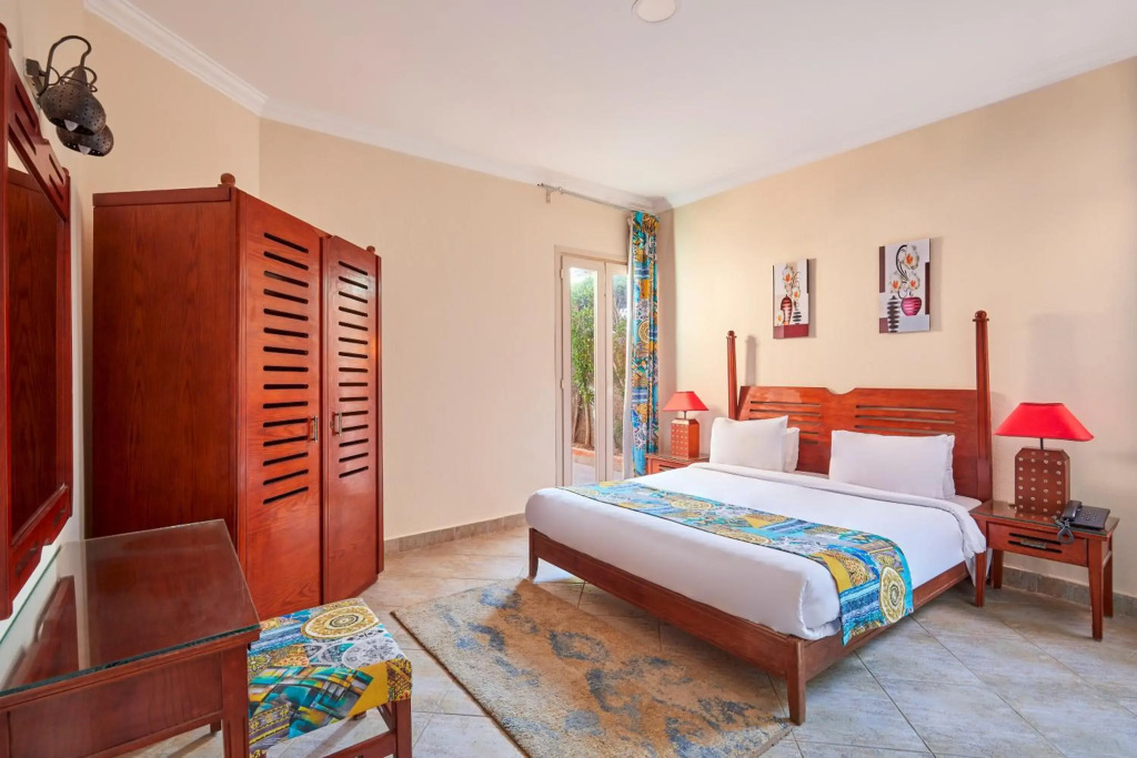 Эль-Аламейн: Golden Ocean Marina Hotel