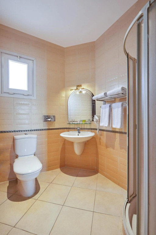 Эль-Аламейн: Golden Ocean Marina Hotel