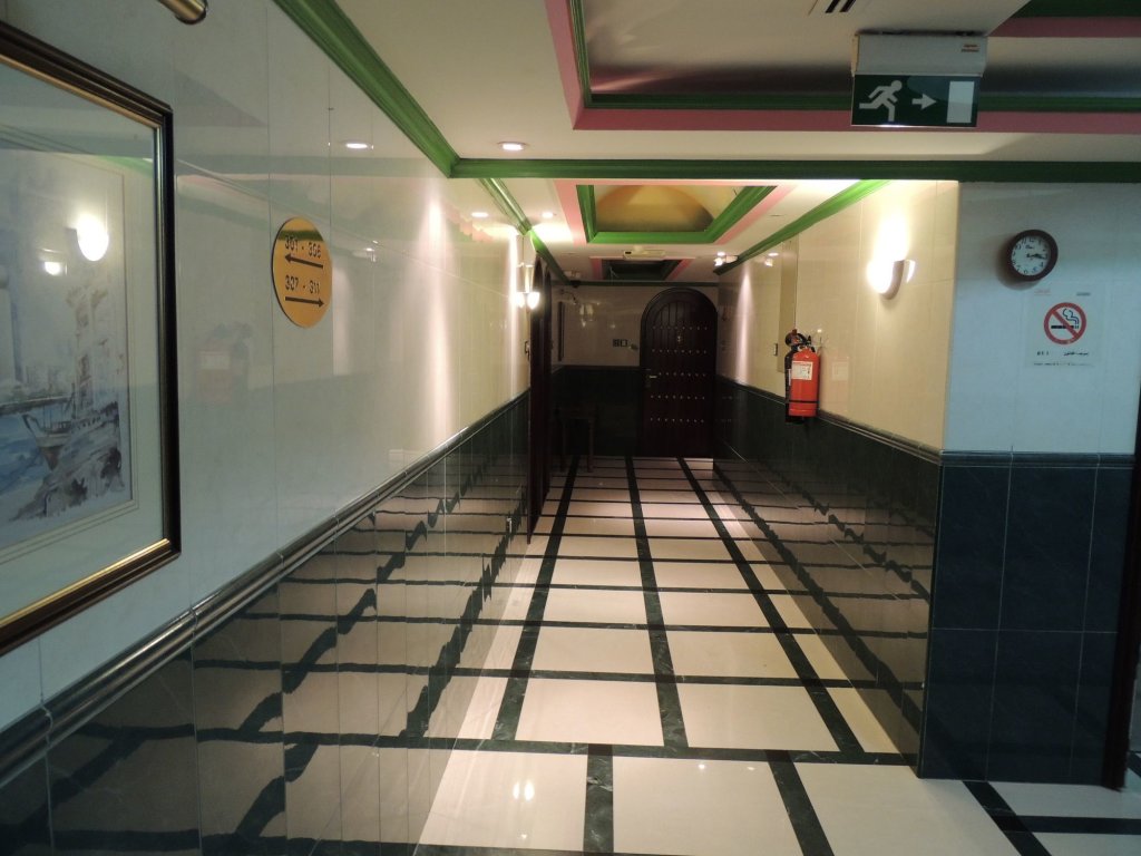 Дубай: Oriental Palace Hotel Apartments