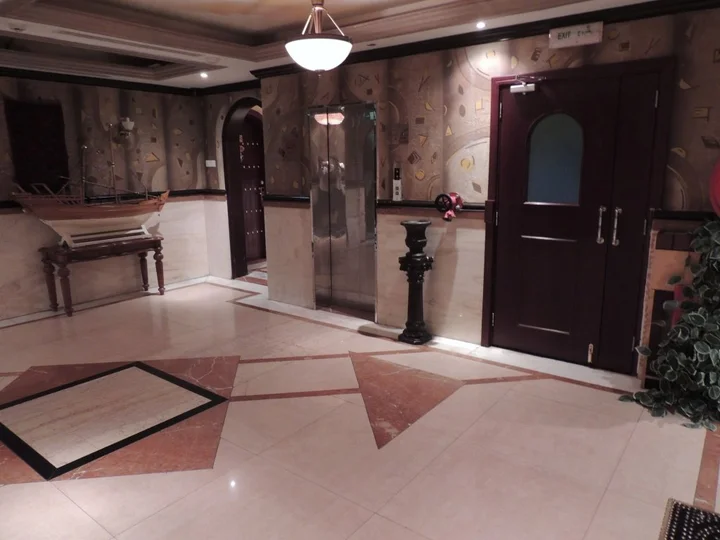 Дубай: Oriental Palace Hotel Apartments