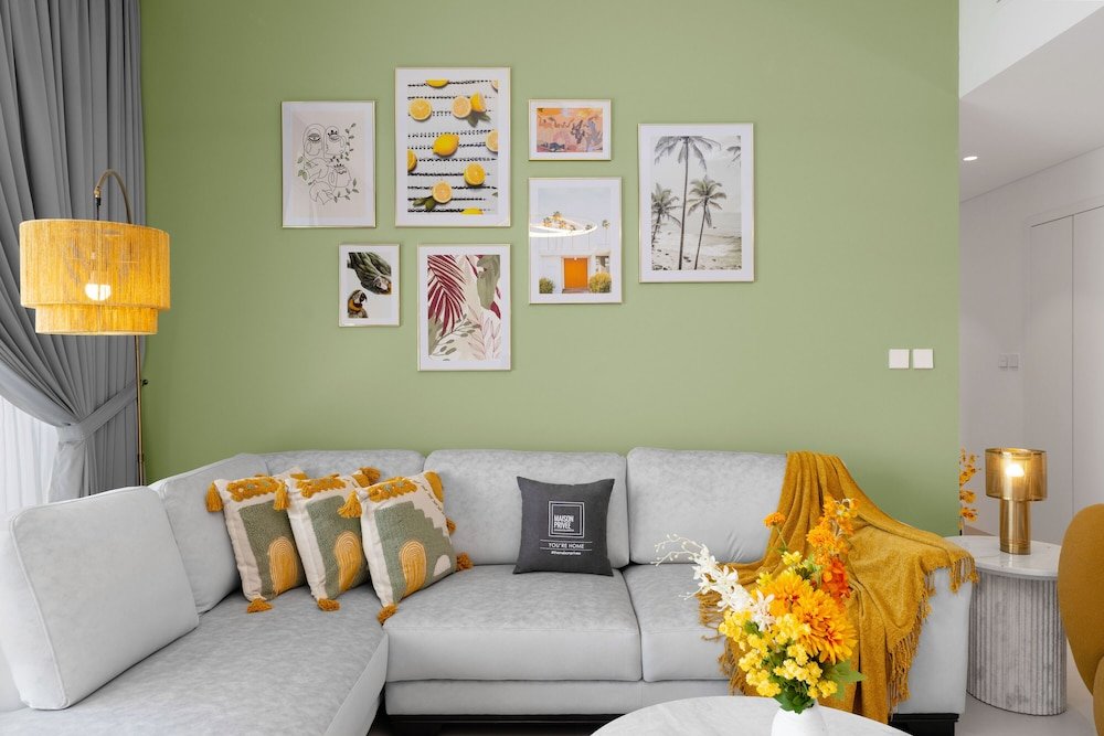 Дубай: Maison Privee - Trendy Apt on the Creek with Superb Dubai Skyline Vw