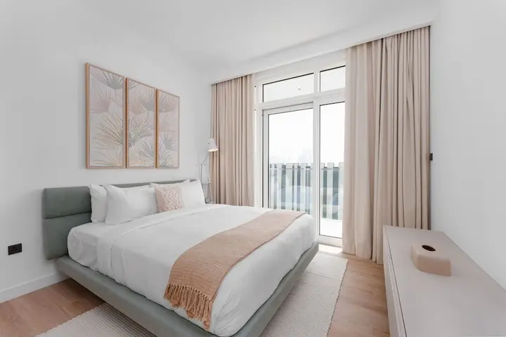 Дубай: Maison Privee - Deluxe 3BR Apt w/ Dubai Marina View and Beach Access
