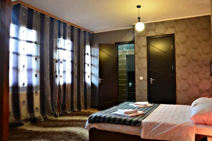 Тбилиси: Hotel Old Villa Metekhi