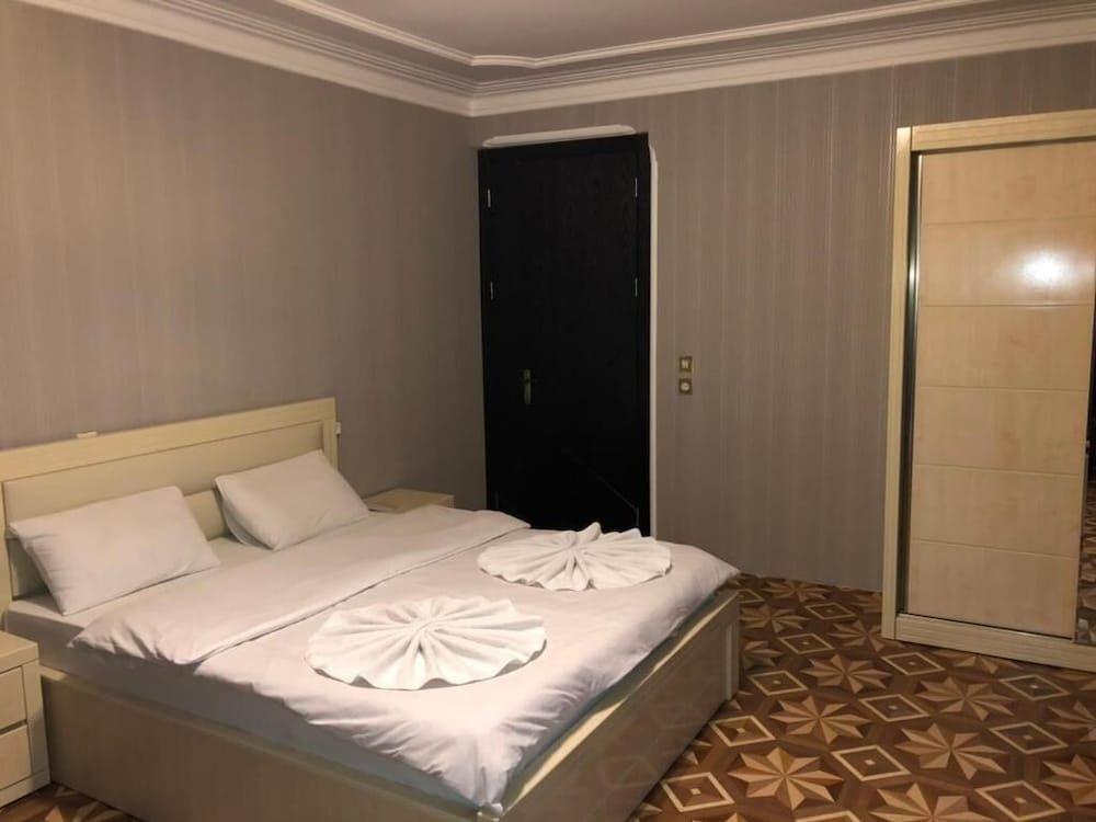 Тбилиси: Hotel Old Villa Metekhi