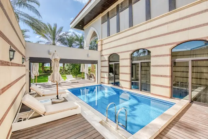 Maison Privee - Majestic Resort Villa with Private Pool on The Palm — фото 1