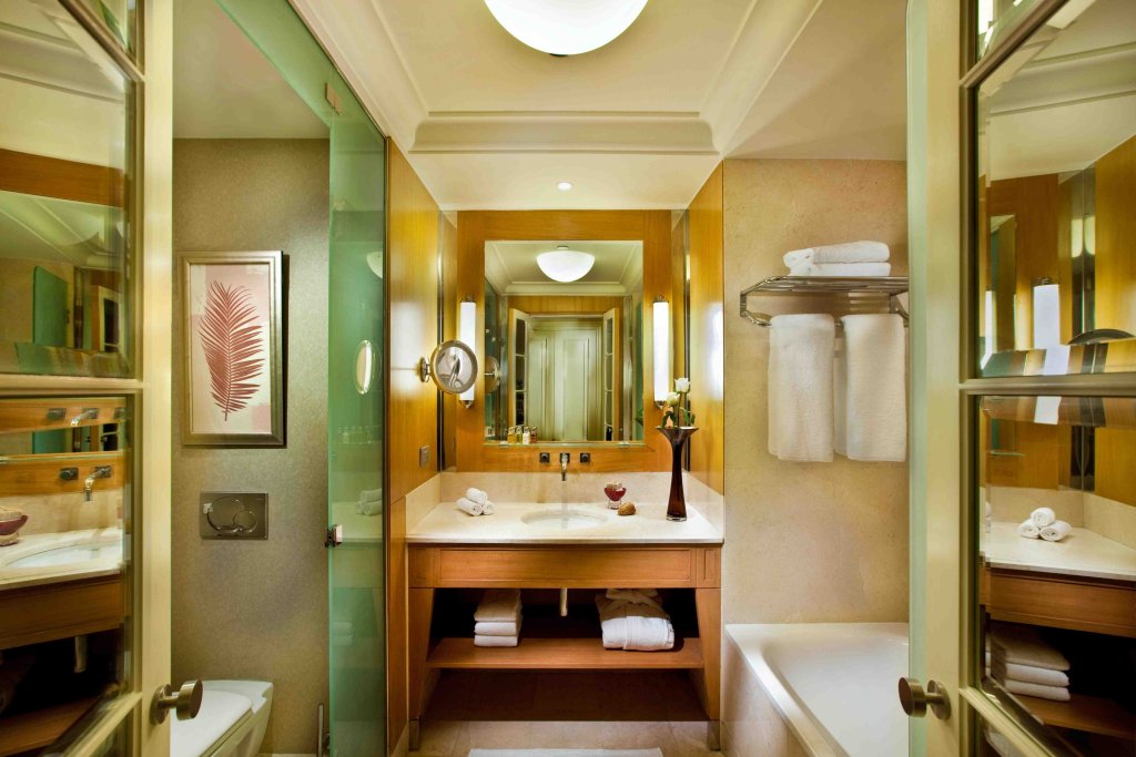 Каир: Kempinski Nile Hotel Garden City Cairo