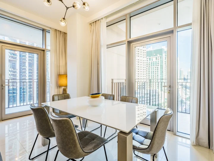 Дубай: Апартаменты Classy 2BR in Boulevard Crescent | Downtown Dubai