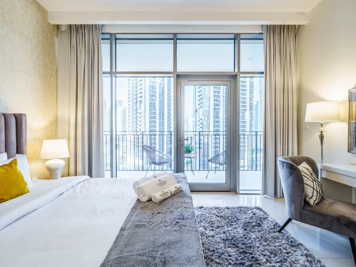 Дубай: Апартаменты Classy 2BR in Boulevard Crescent | Downtown Dubai