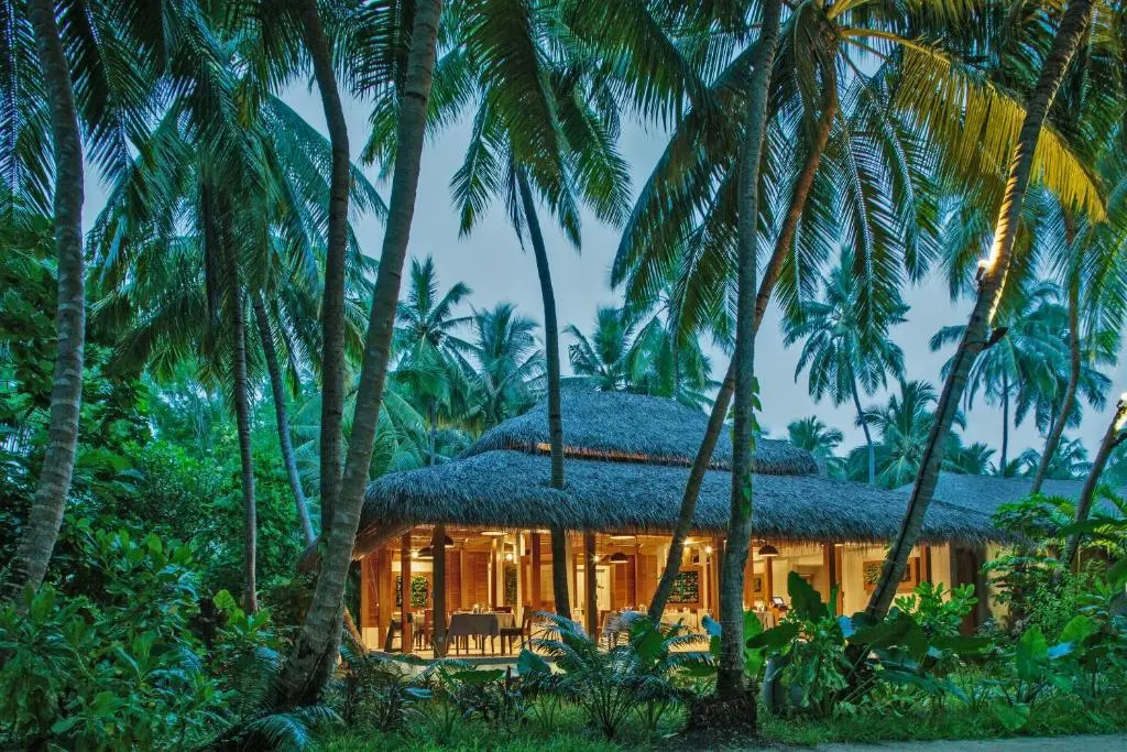 Атолл Алиф-Алиф: Kuramathi Maldives