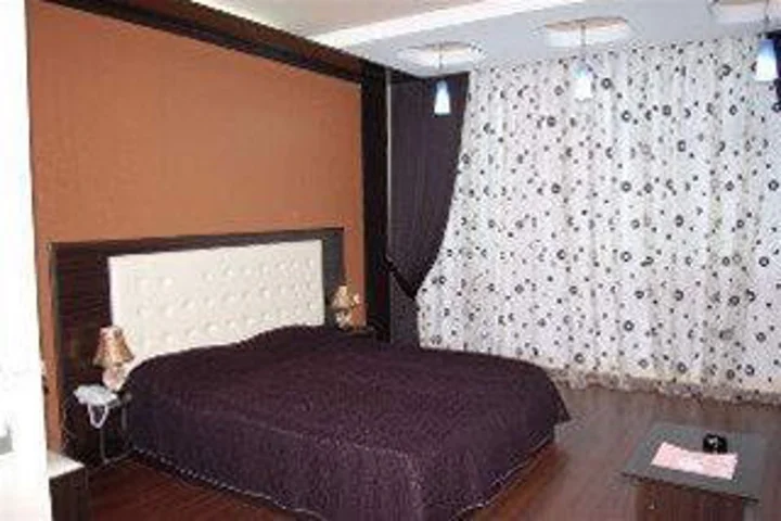 Сумгаит: Term Hotel