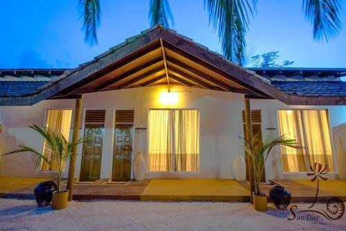 Атолл Алиф-Дхаалу: Sundive Lodge Maldives