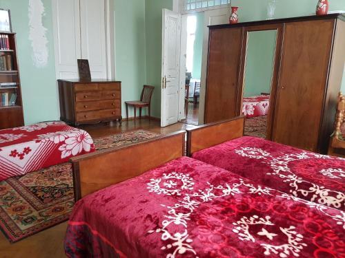 Зугдиди: My Moon Hostel