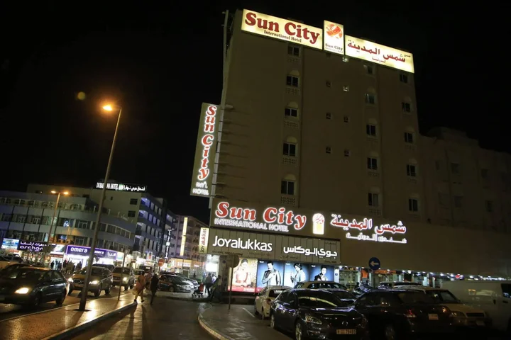 Дубай: Sun City International Hotel