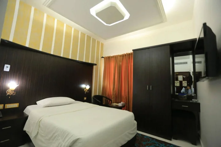Дубай: Sun City International Hotel