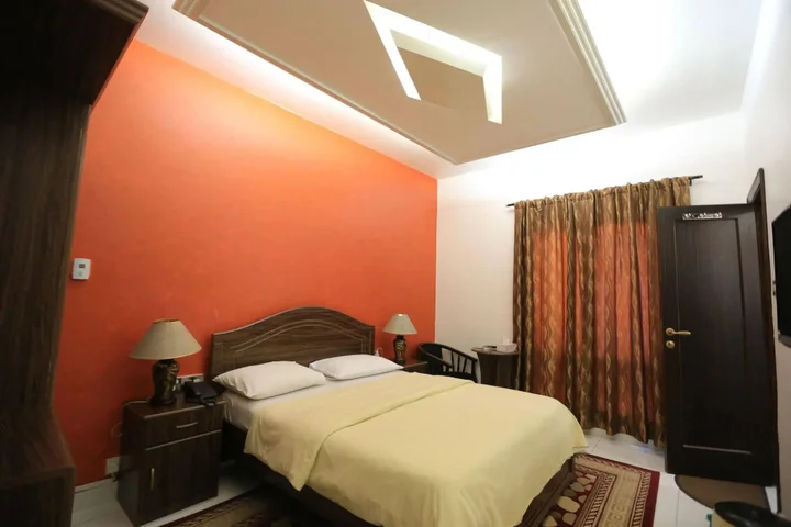 Дубай: Sun City International Hotel