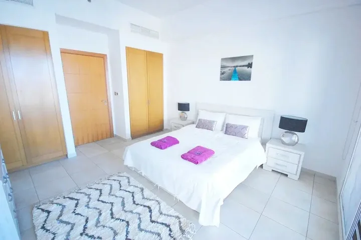 Дубай: Kennedy Towers - Marina Residences 2