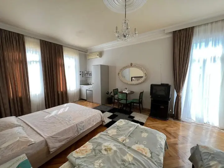 Батуми: Kemeni HGuest House