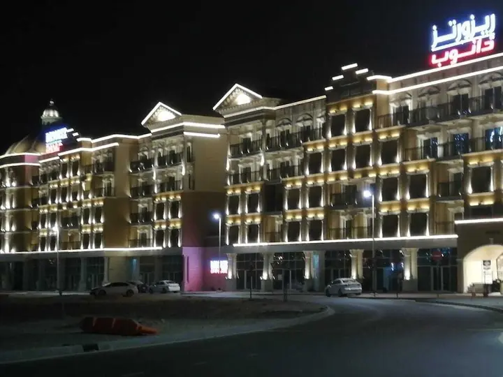 Дубай: Resortz Residence Block 3 by Danube