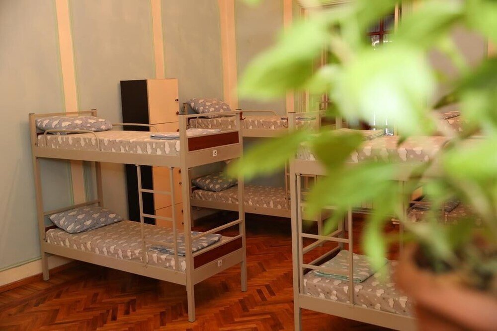 Баку: Flora Hostel