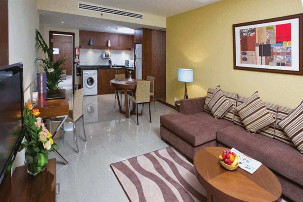 Абу-Даби: Phoenix Plaza Hotel Apartments