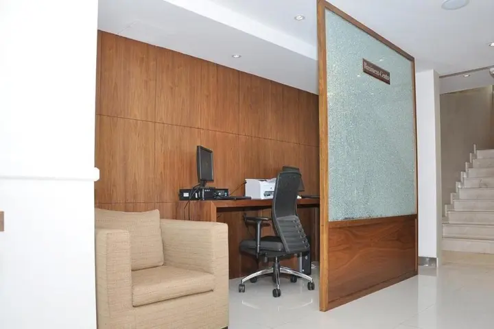 Абу-Даби: Phoenix Plaza Hotel Apartments