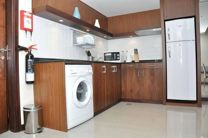 Абу-Даби: Phoenix Plaza Hotel Apartments
