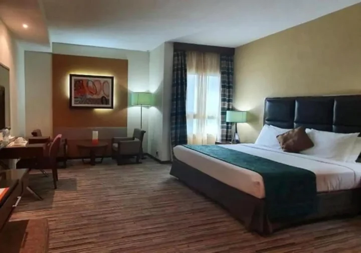 Абу-Даби: Phoenix Plaza Hotel Apartments