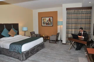 Абу-Даби: Phoenix Plaza Hotel Apartments