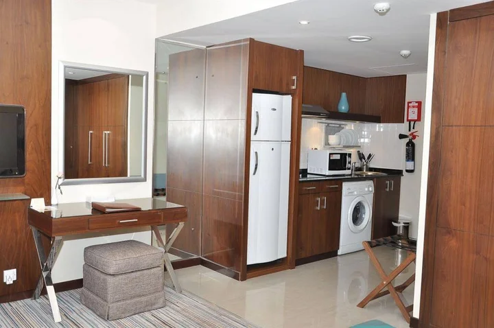 Абу-Даби: Phoenix Plaza Hotel Apartments