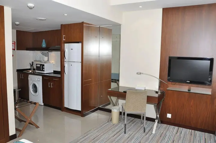 Абу-Даби: Phoenix Plaza Hotel Apartments