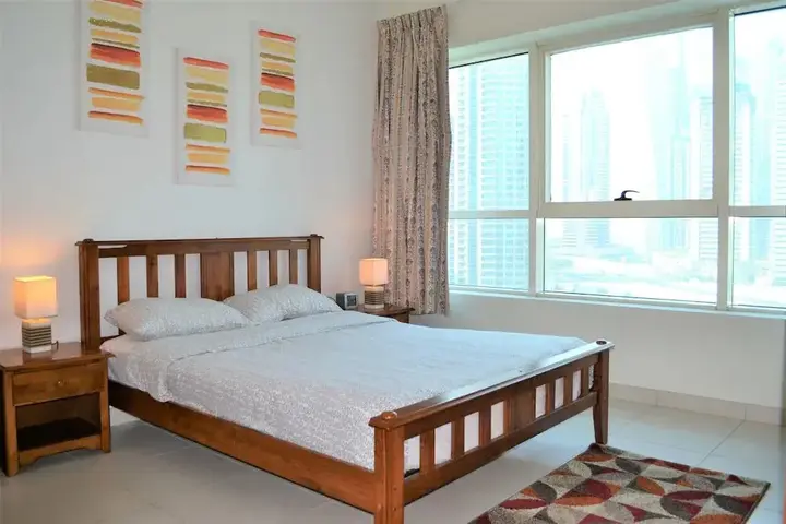 Дубай: Fully Furnished 1BR with Balcony & Marina View - MRVW