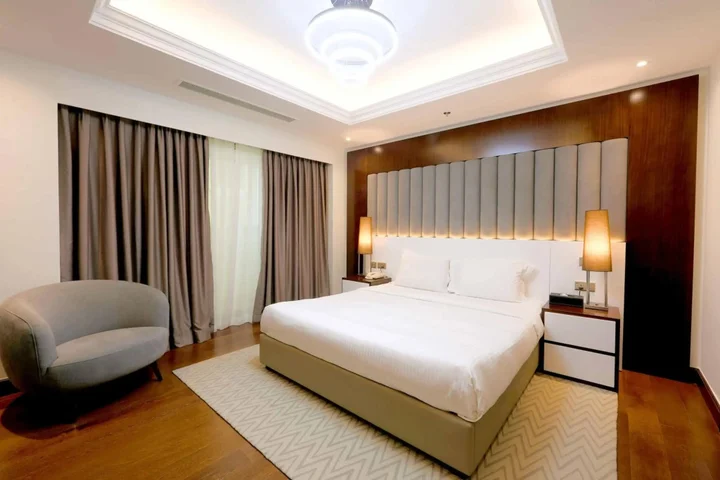 Дубай: Number One Tower Suites Dubai