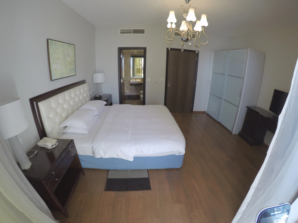 Дубай: Number One Tower Suites Dubai