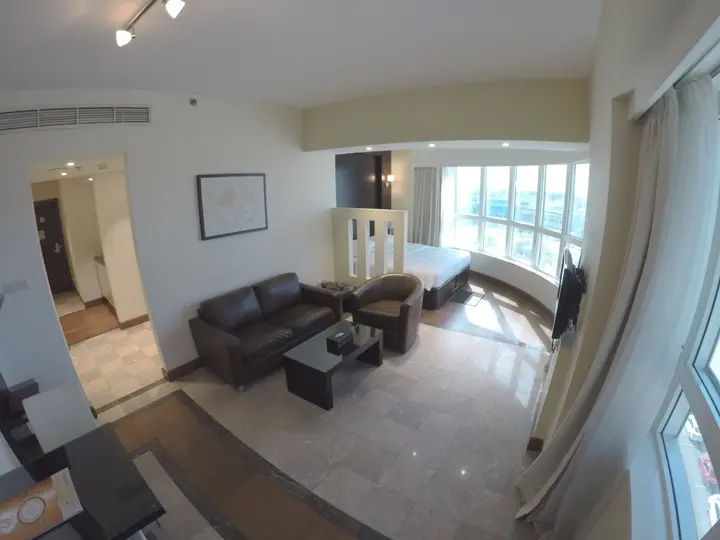 Дубай: Number One Tower Suites Dubai