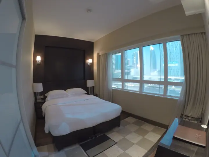 Дубай: Number One Tower Suites Dubai